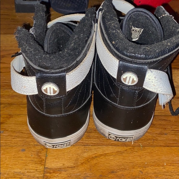 Used - Picture 2 of 2